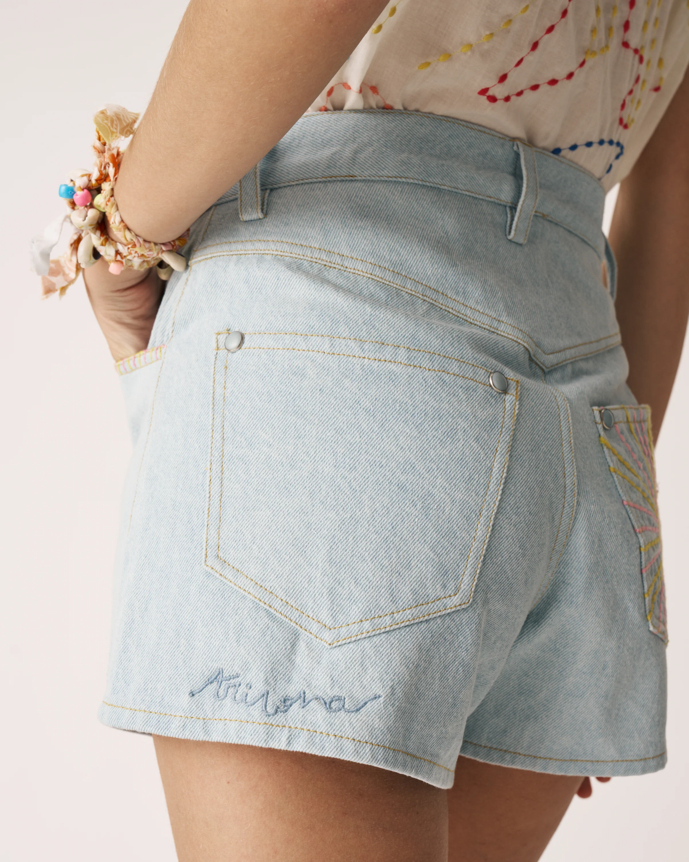 August short - Image 3