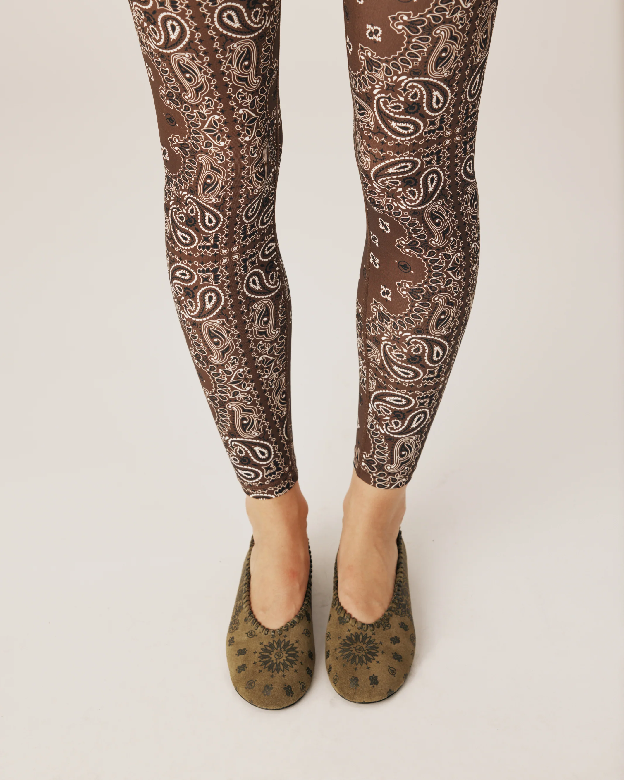 Chelsea Kaki - Image 4