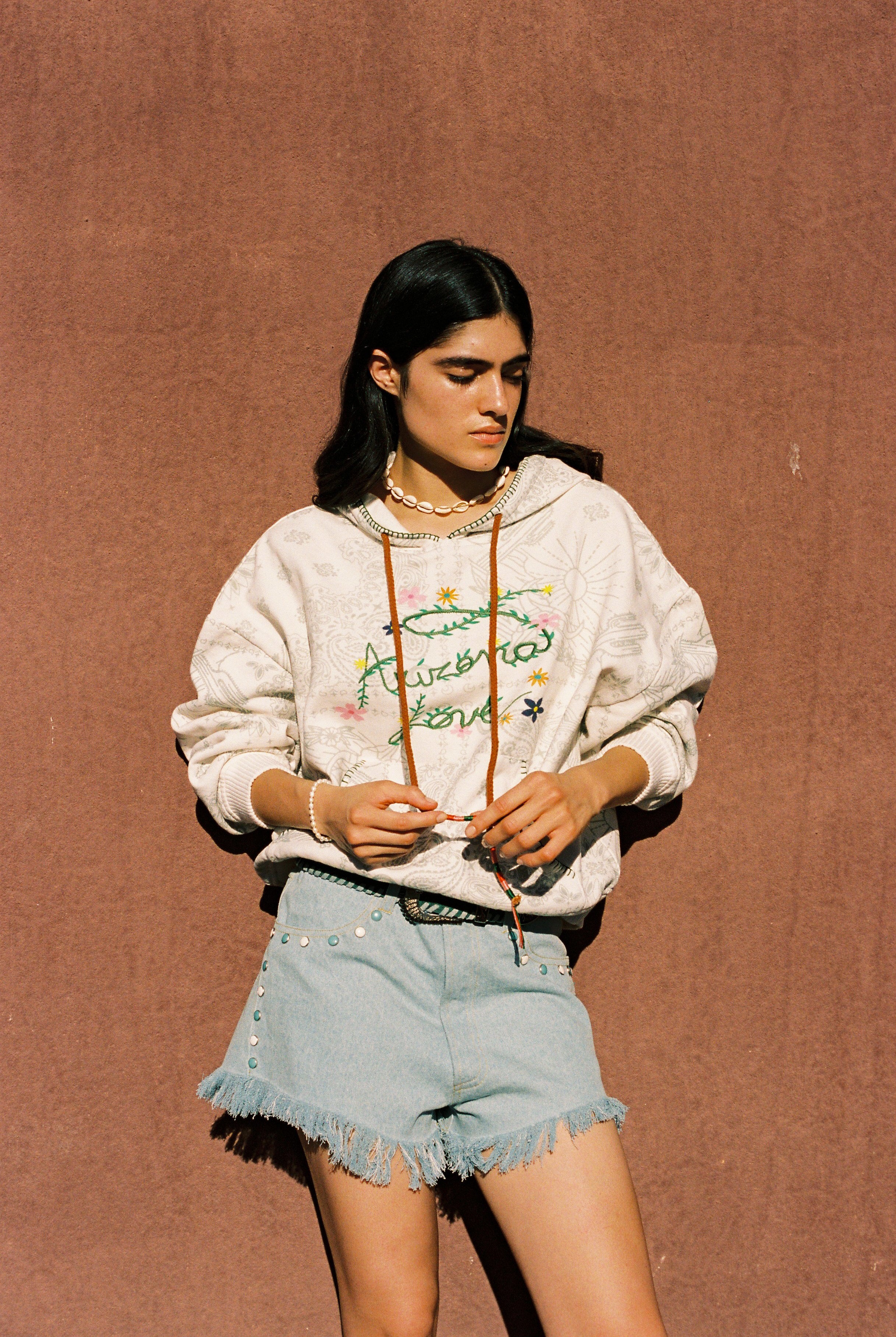 Garden party hoodie - Image 2