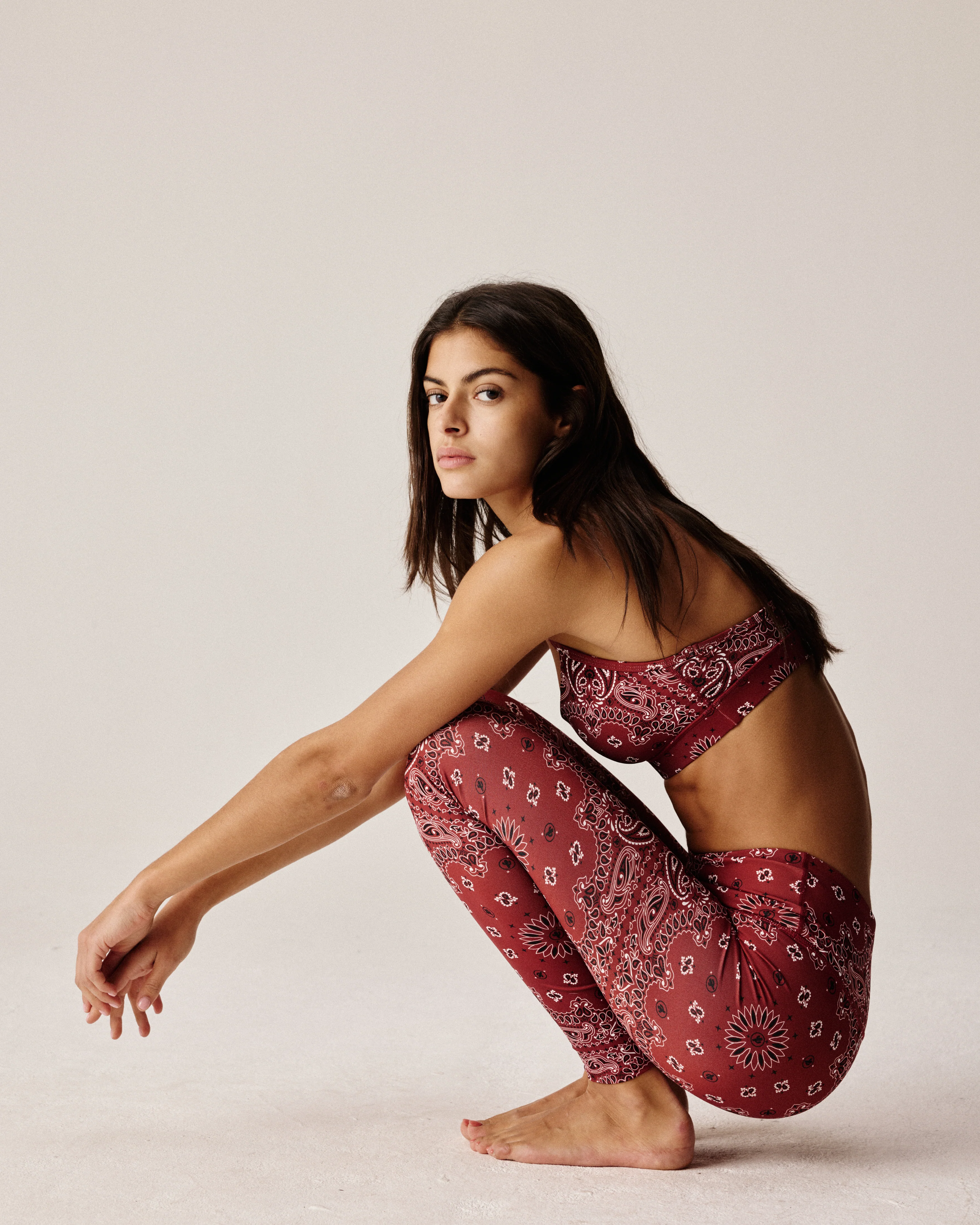 YOGA LEGGING BURGUNDY BANDANA - Image 3