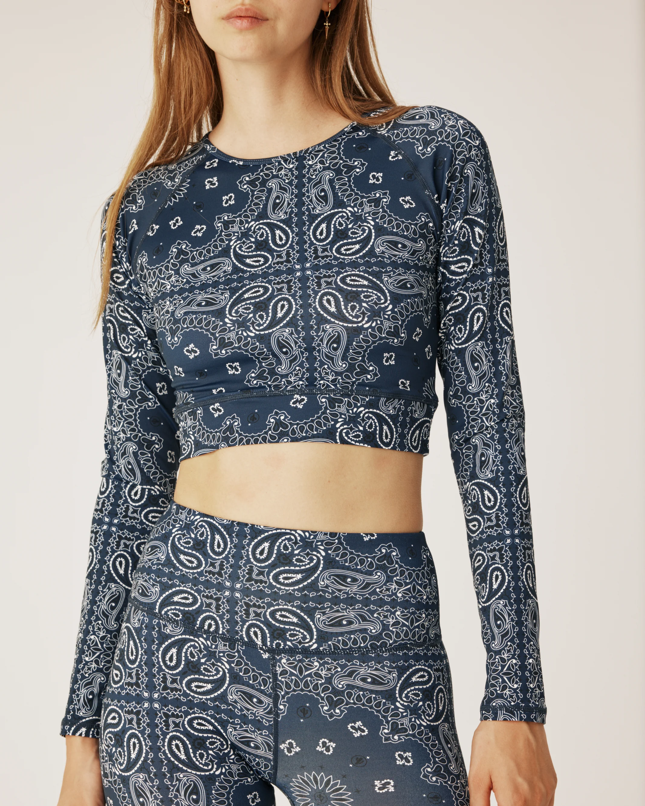Yoga long sleeve top navy - Image 2