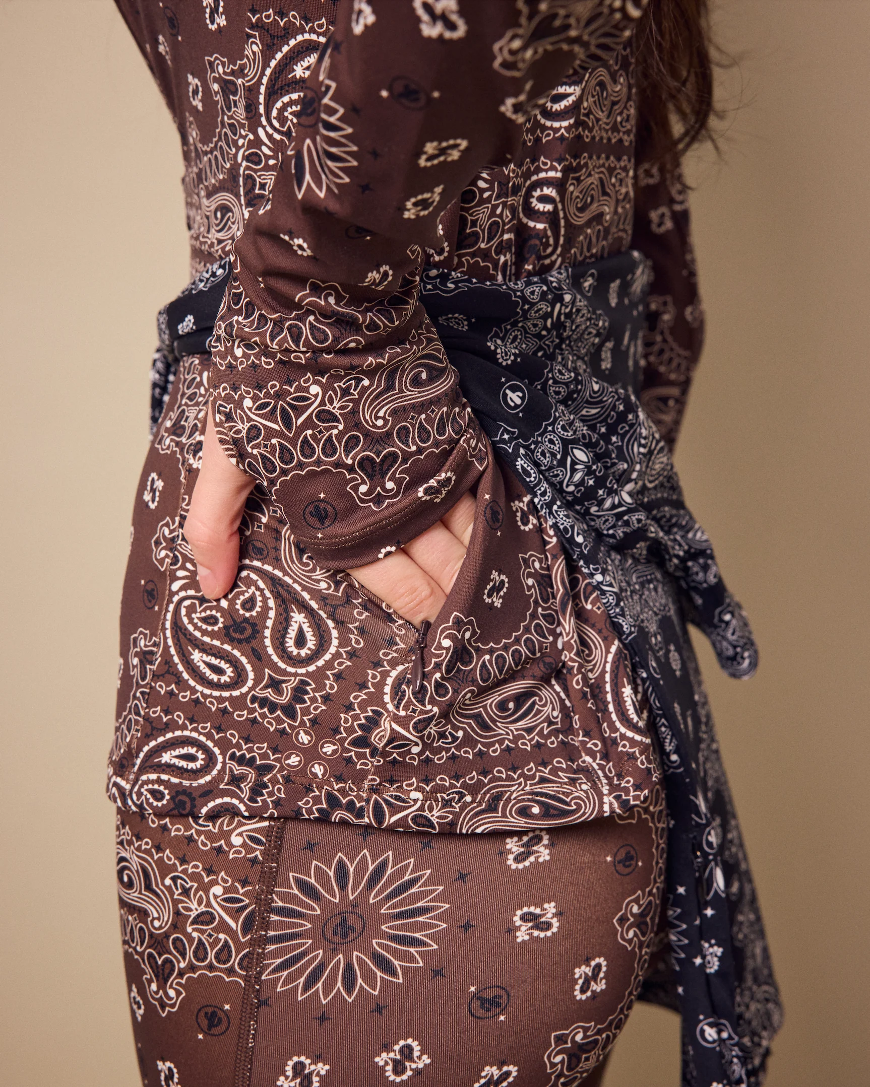 Yoga Zip Jacket Choco - Image 4